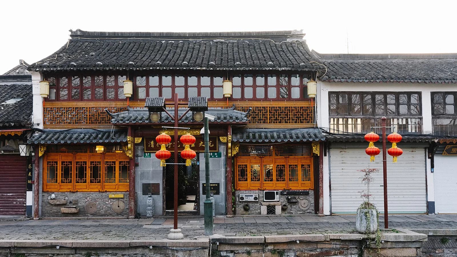 Stone bridges and narrow canals in Zhujiajiao water town